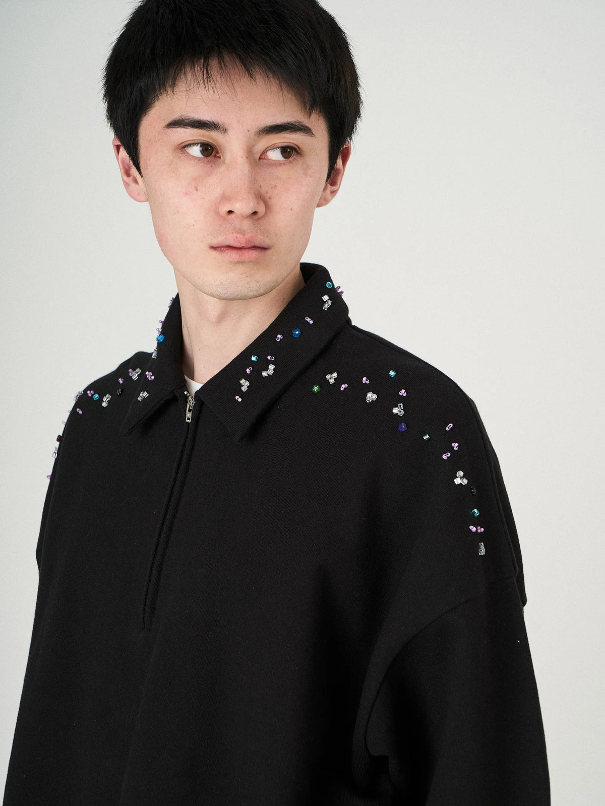 BEADS HALF ZIP SWEAT|BLACK