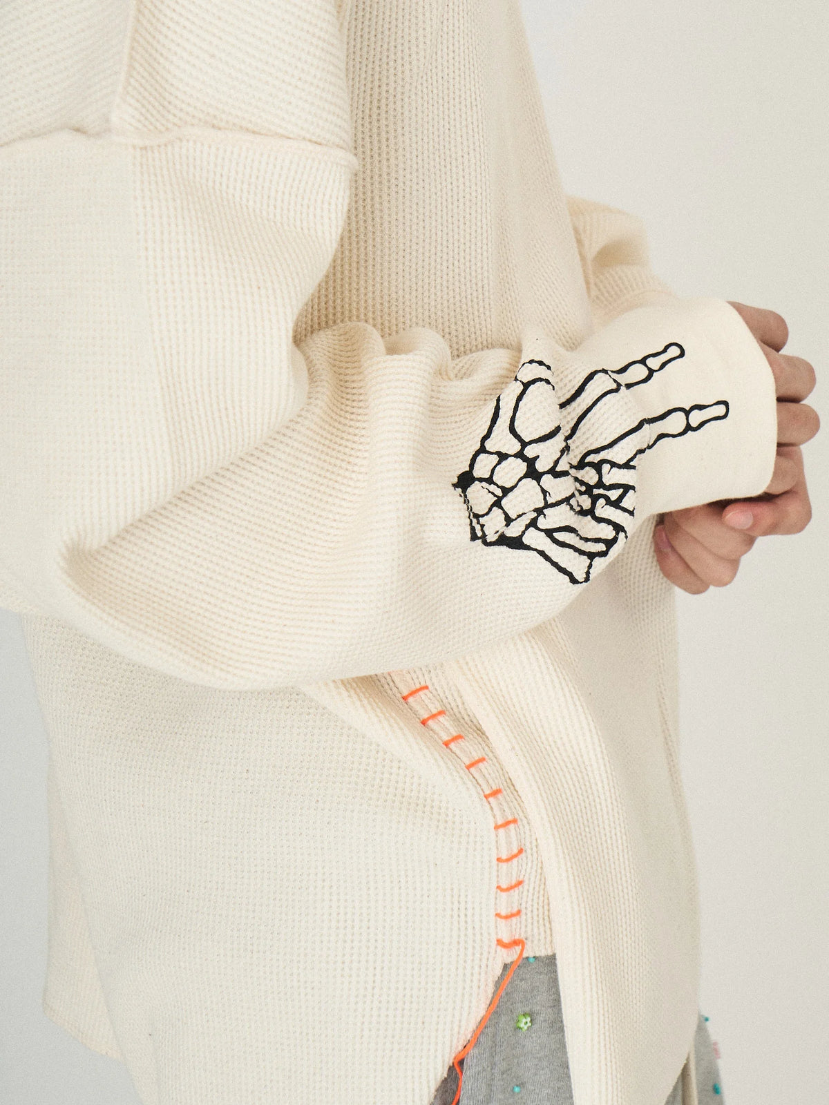 WAFFLE BONE PRINT CUTSEWN|BLACK