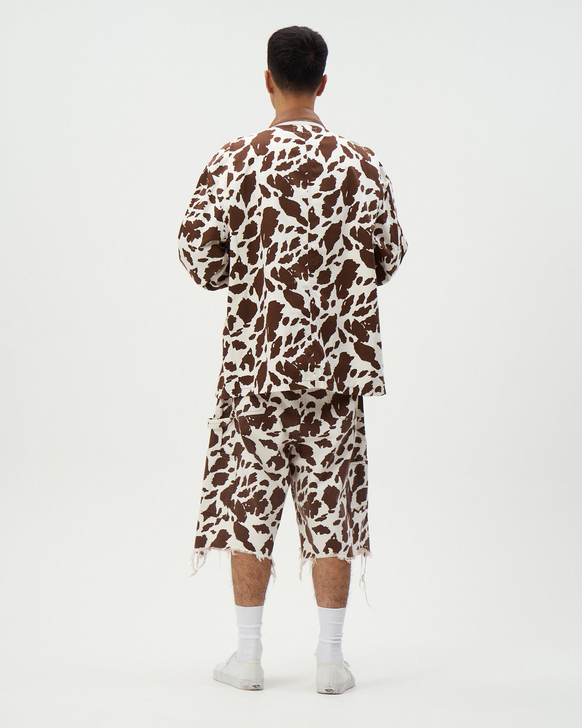 COW PRINT DOUBLE KNEE SHORTS