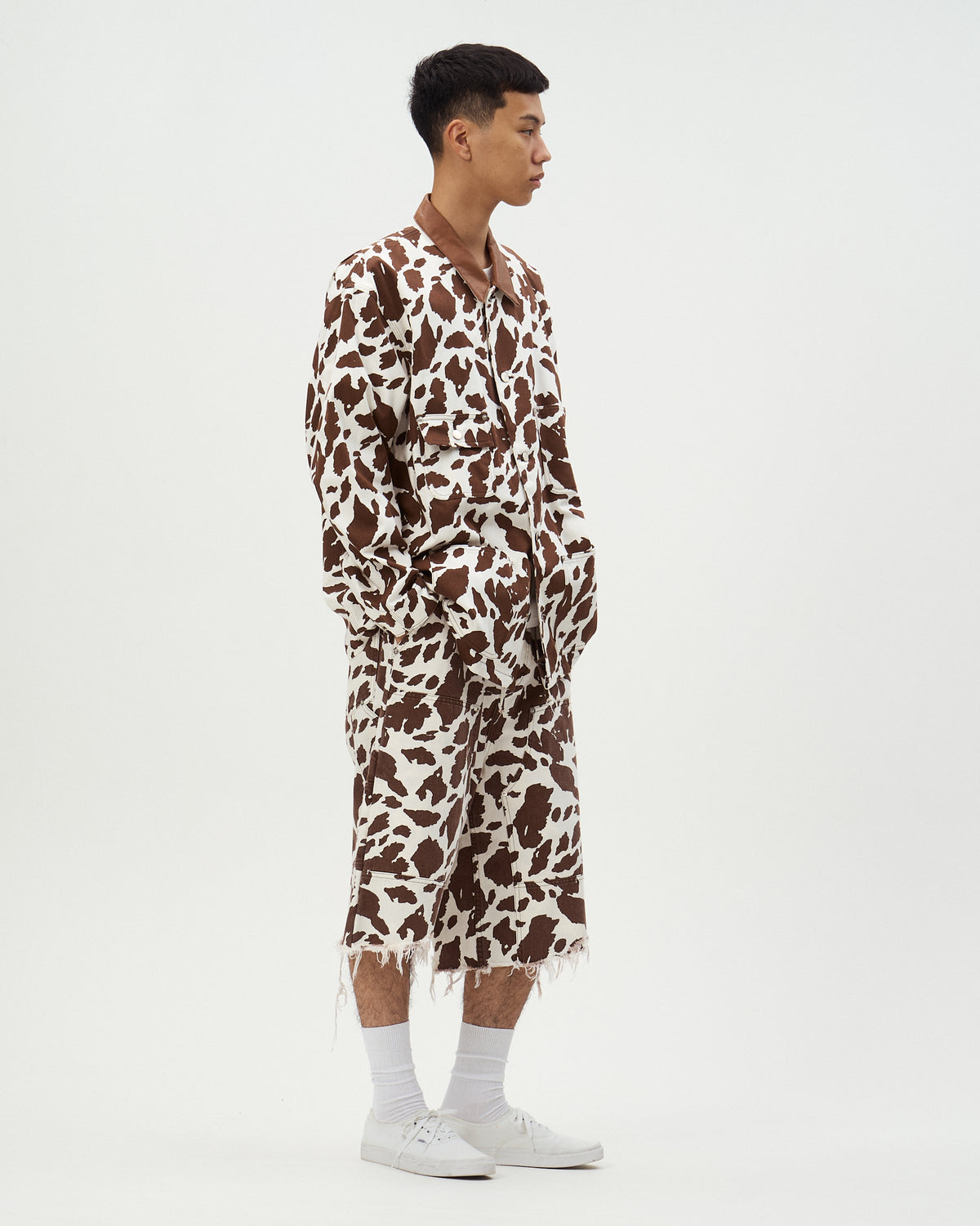 COW PRINT DOUBLE KNEE SHORTS