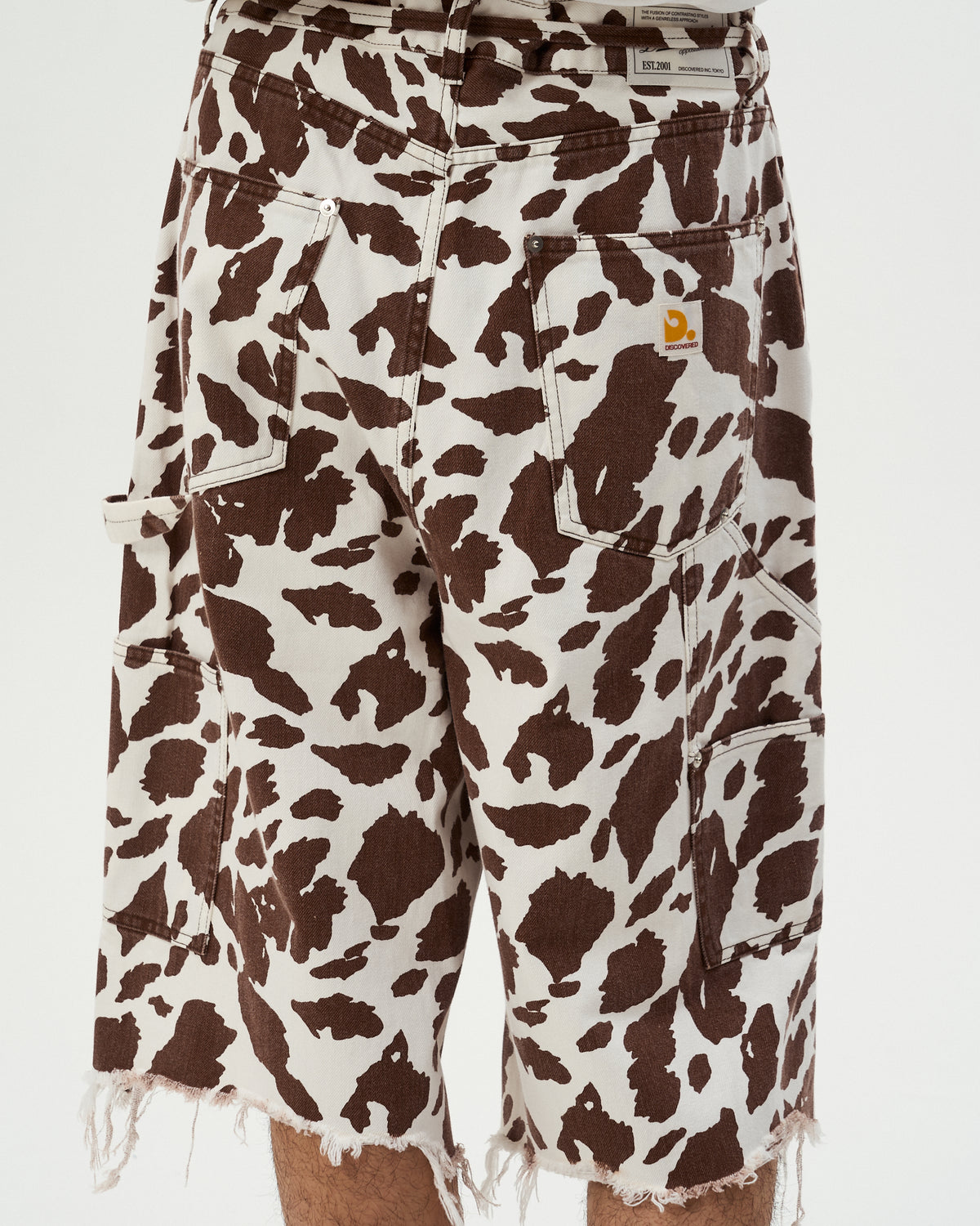 COW PRINT DOUBLE KNEE SHORTS