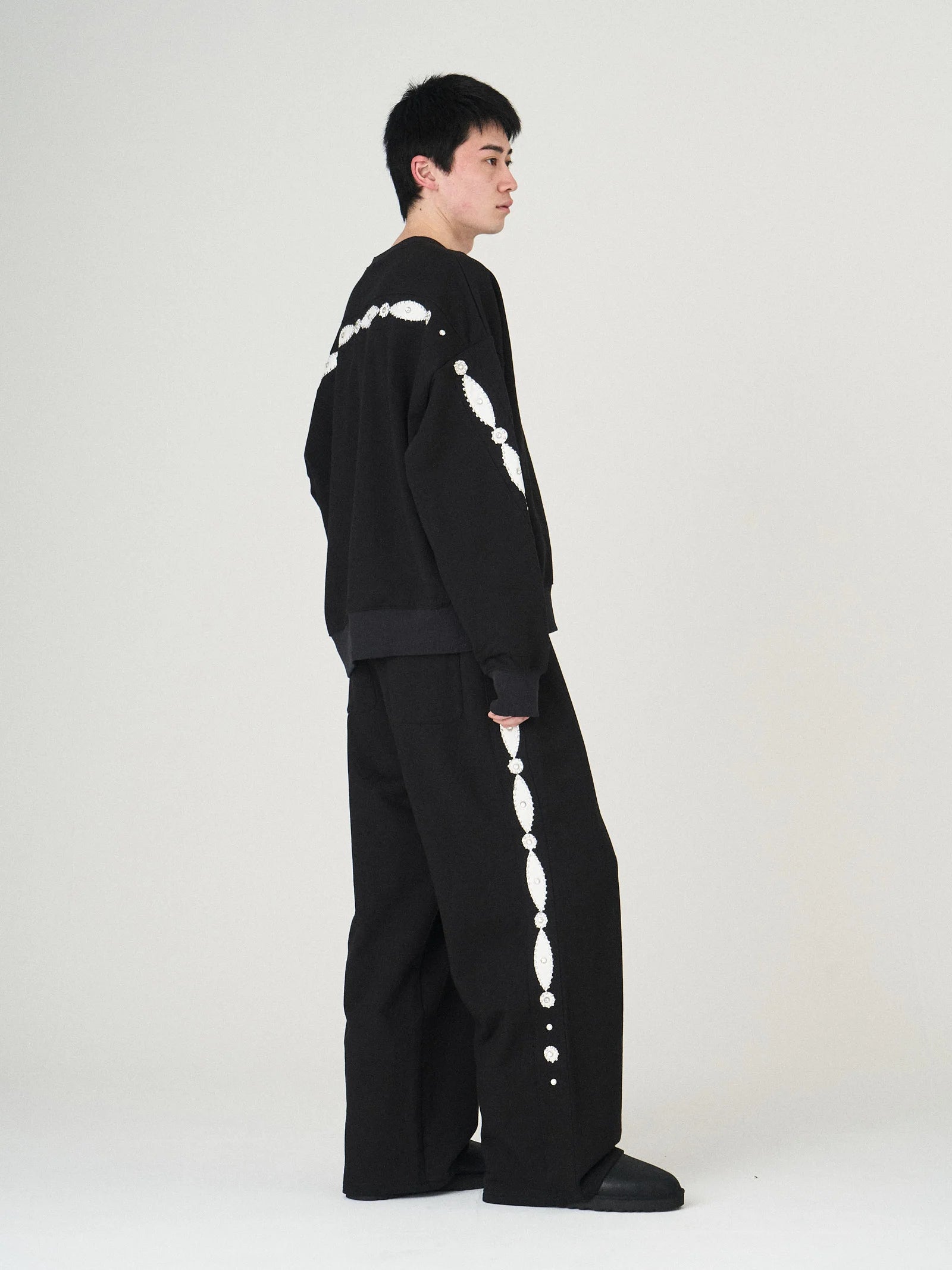 STUD'S PULLOVER｜BLACK-thumbmail-3