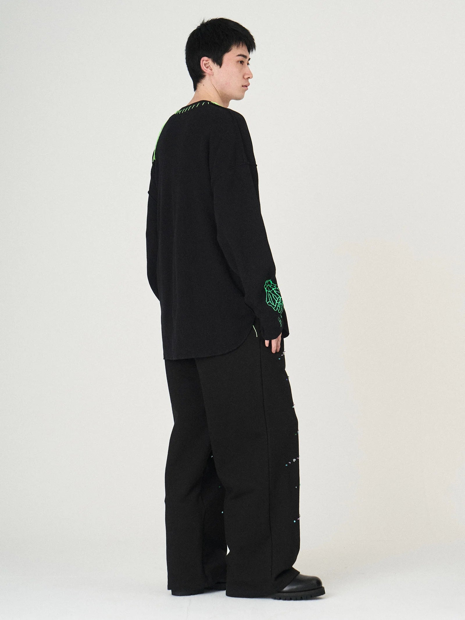 WAFFLE BONE PRINT CUTSEWN｜BLACK-thumbmail-3
