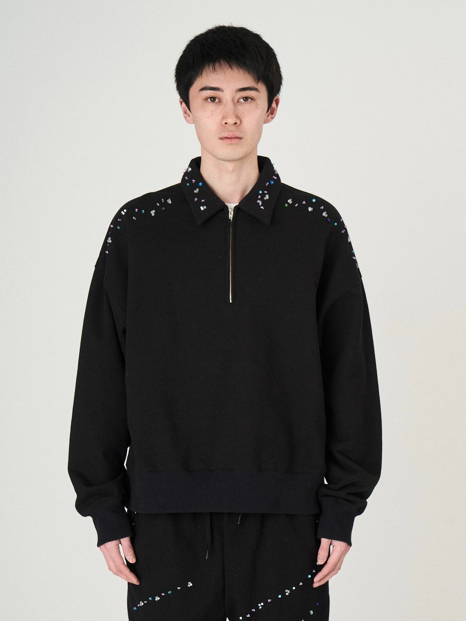 BEADS HALF ZIP SWEAT｜BLACK