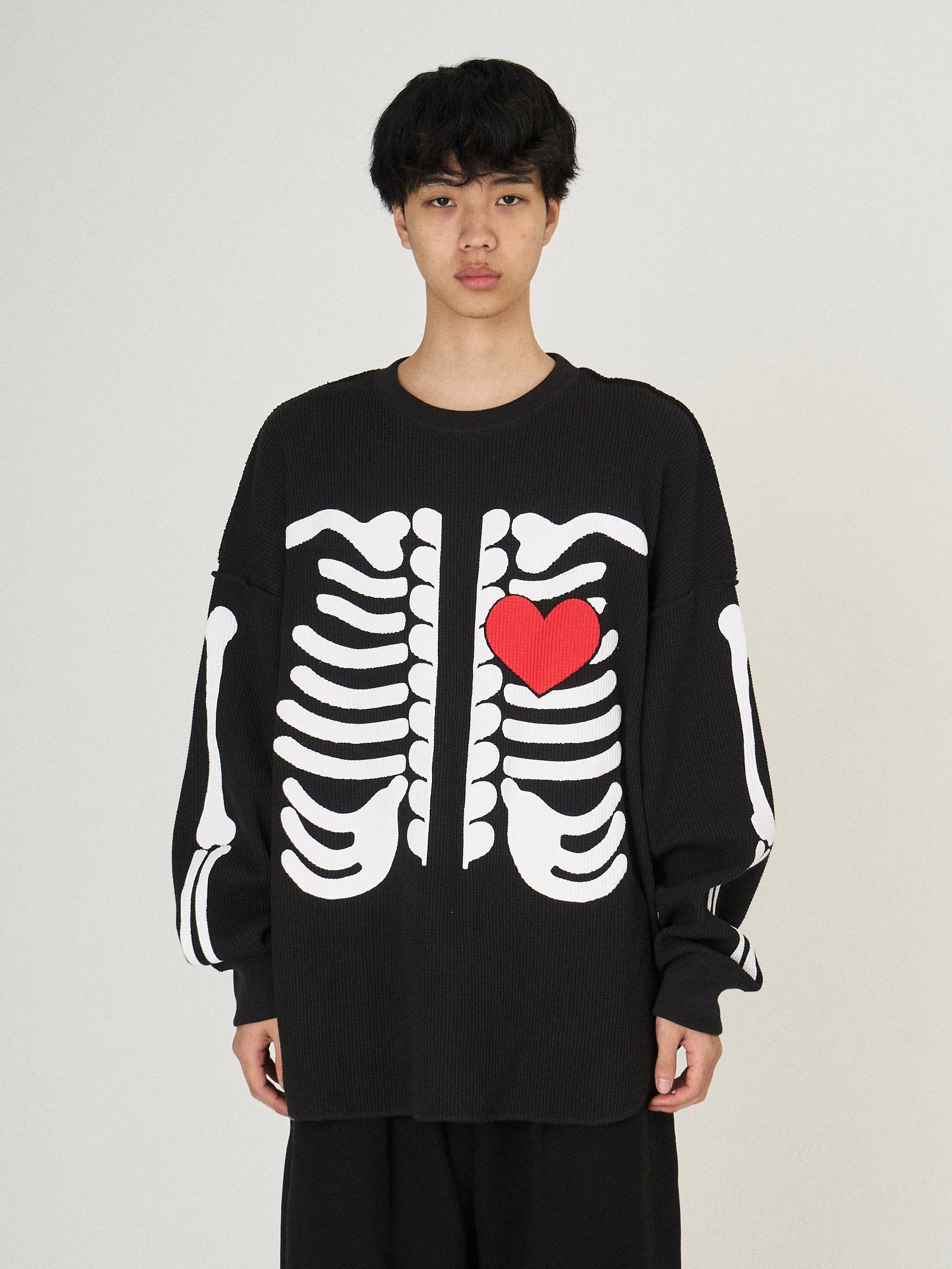 BONE WAFFLE DAMAGE CUTSEWN｜BLACK