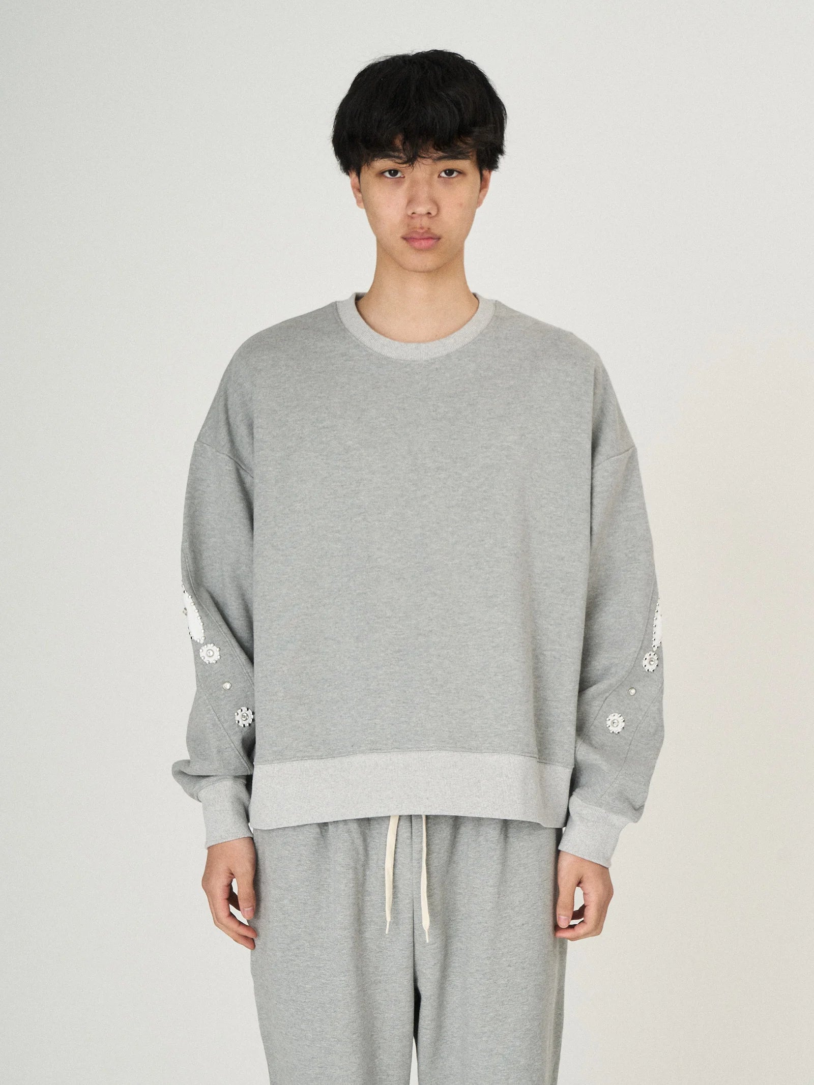 STUD'S PULLOVER｜GRAY
