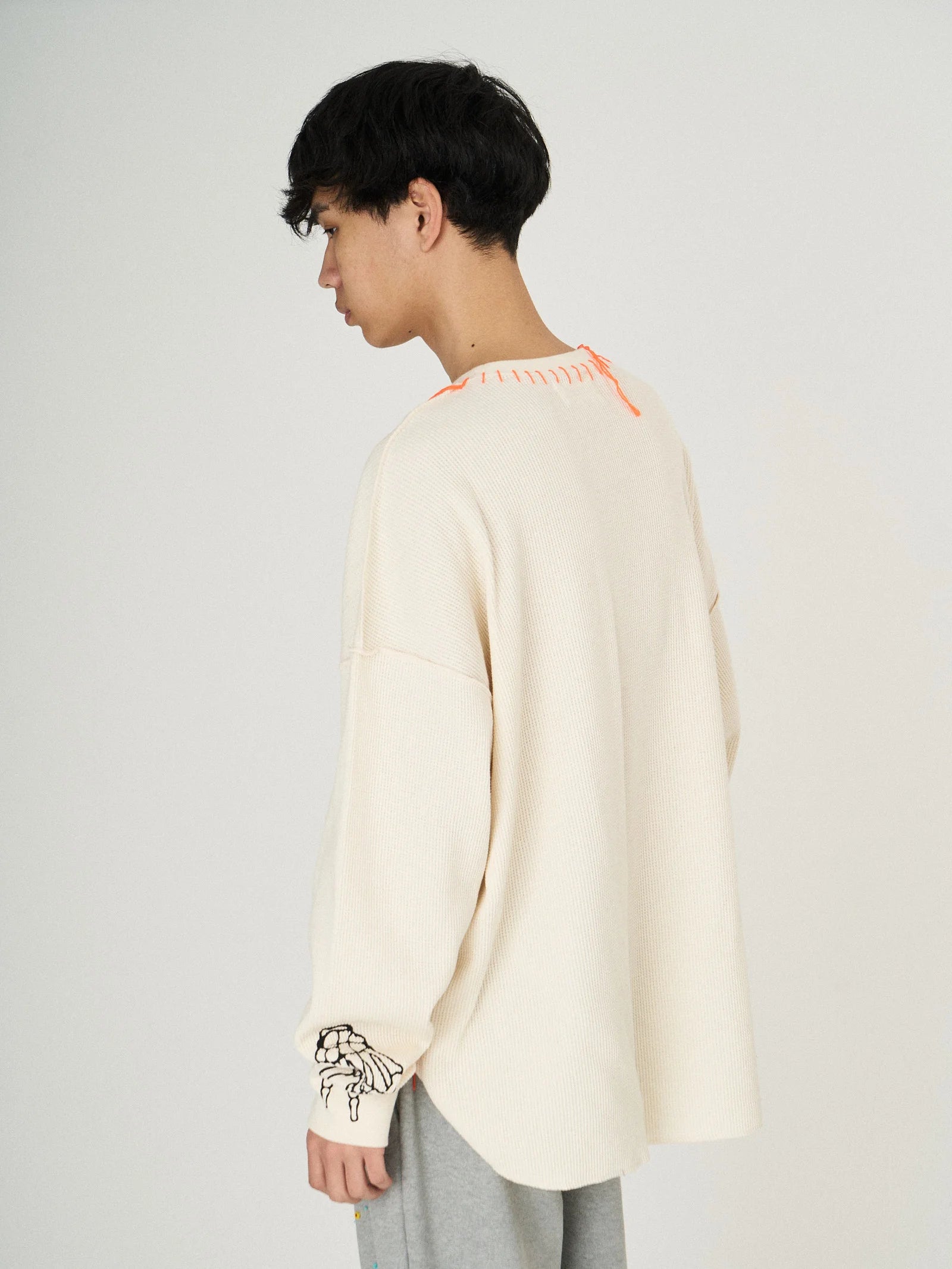 WAFFLE BONE PRINT CUTSEWN｜WHITE-thumbmail-8