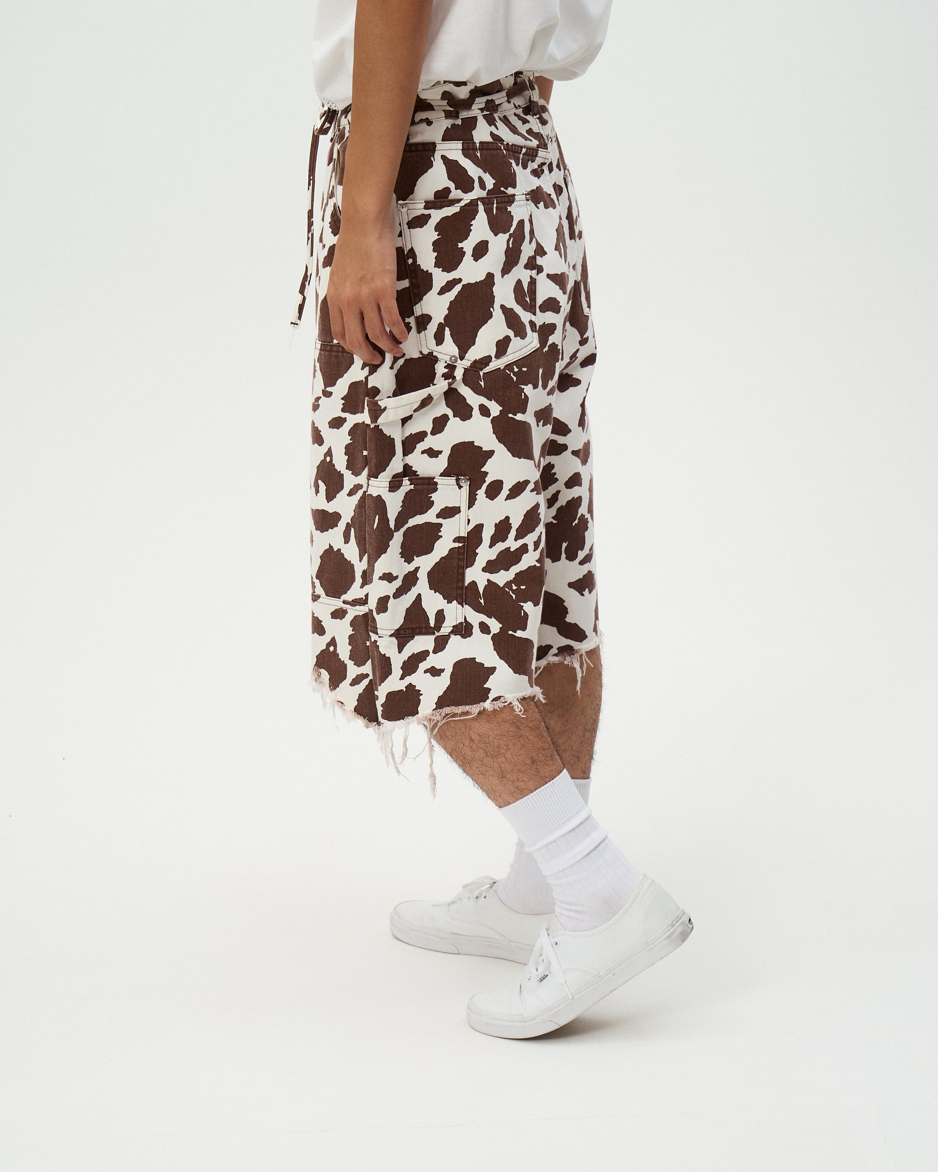 COW PRINT DOUBLE KNEE SHORTS-thumbmail-4