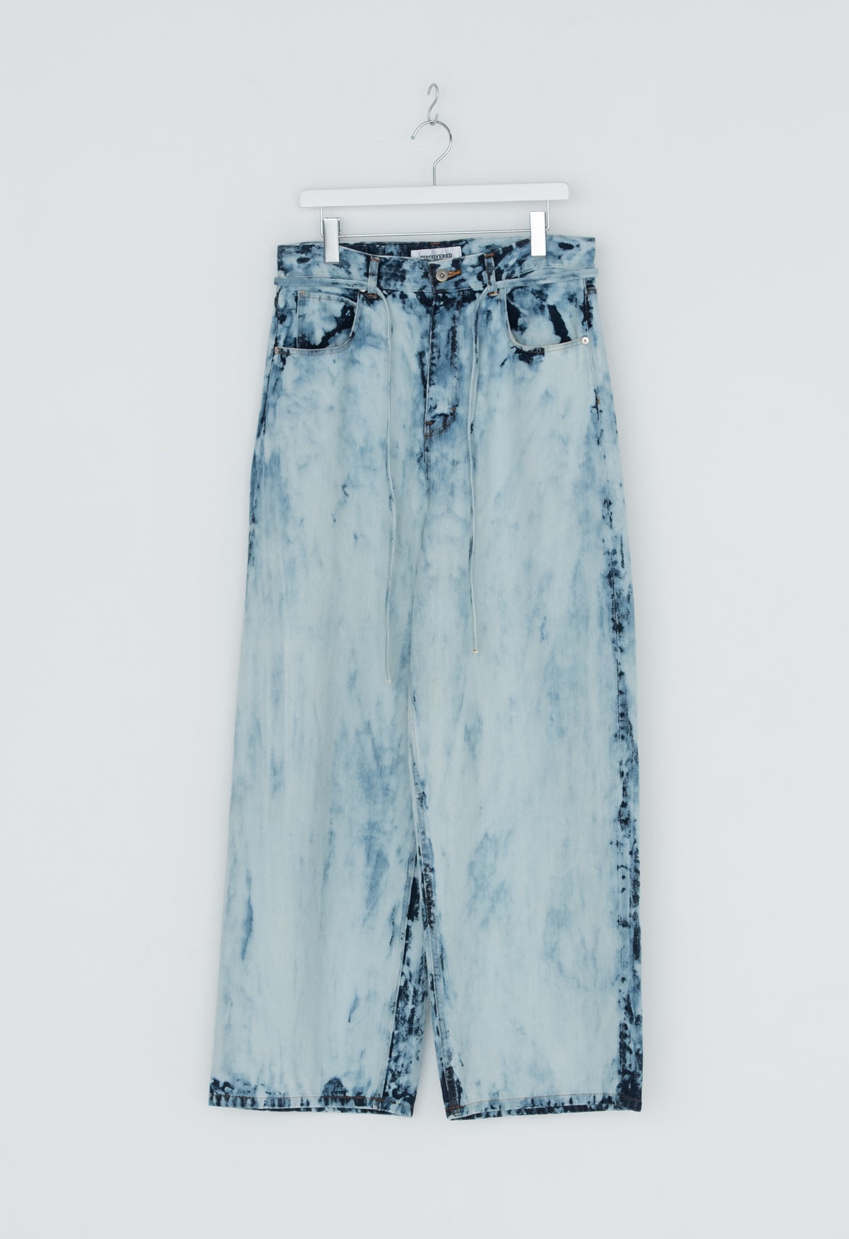 disco9930_9a47b0ef-063b-4499-